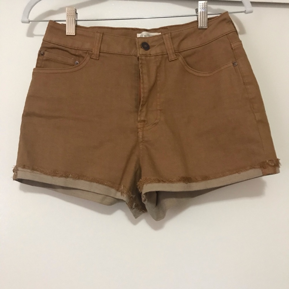 Sky and Sparrow Tobacco shorts